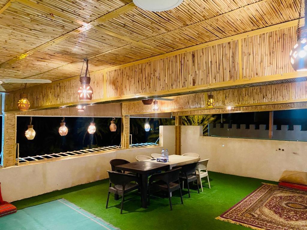 Sehma Guest House Al Ḩamrāʼ エクステリア 写真